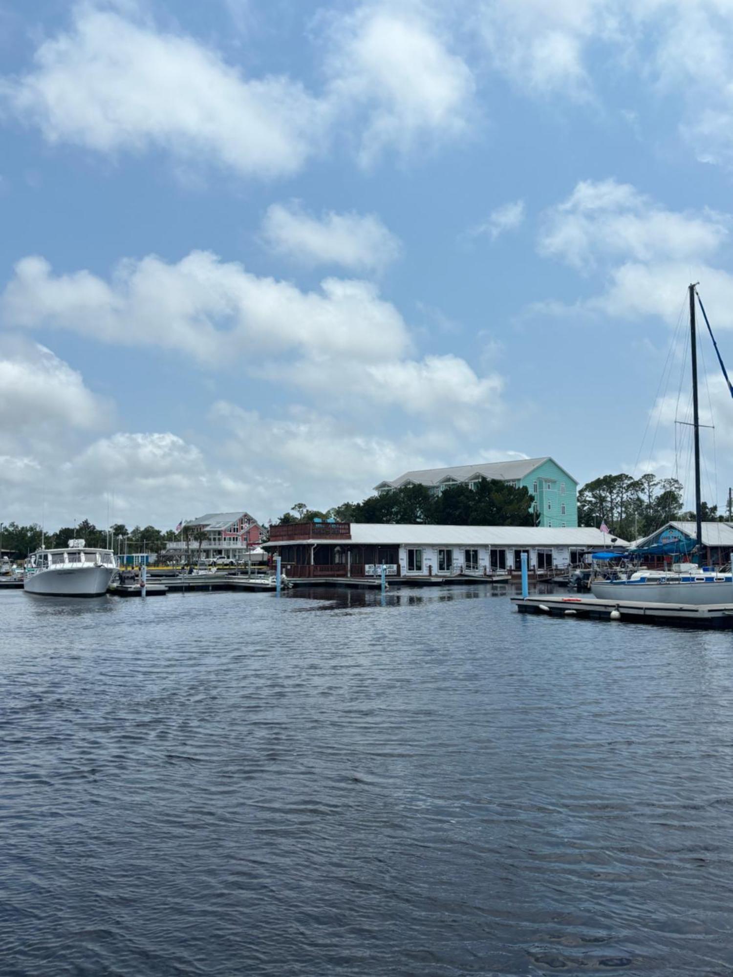 Good Times Motel And Marina Steinhatchee Ngoại thất bức ảnh